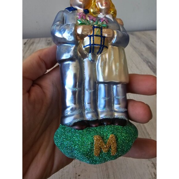 Patricia breen just married couple ornament wedding flowers Xmas tree glitter - Picture 3 of 8